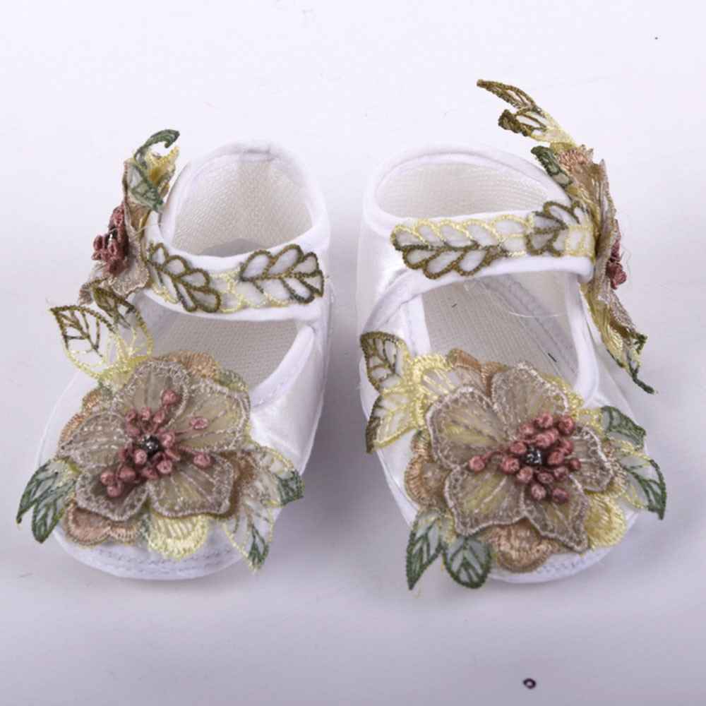 Küçük Rüyalar KR-PTK007 Dantelli Bebek Patik Sarı