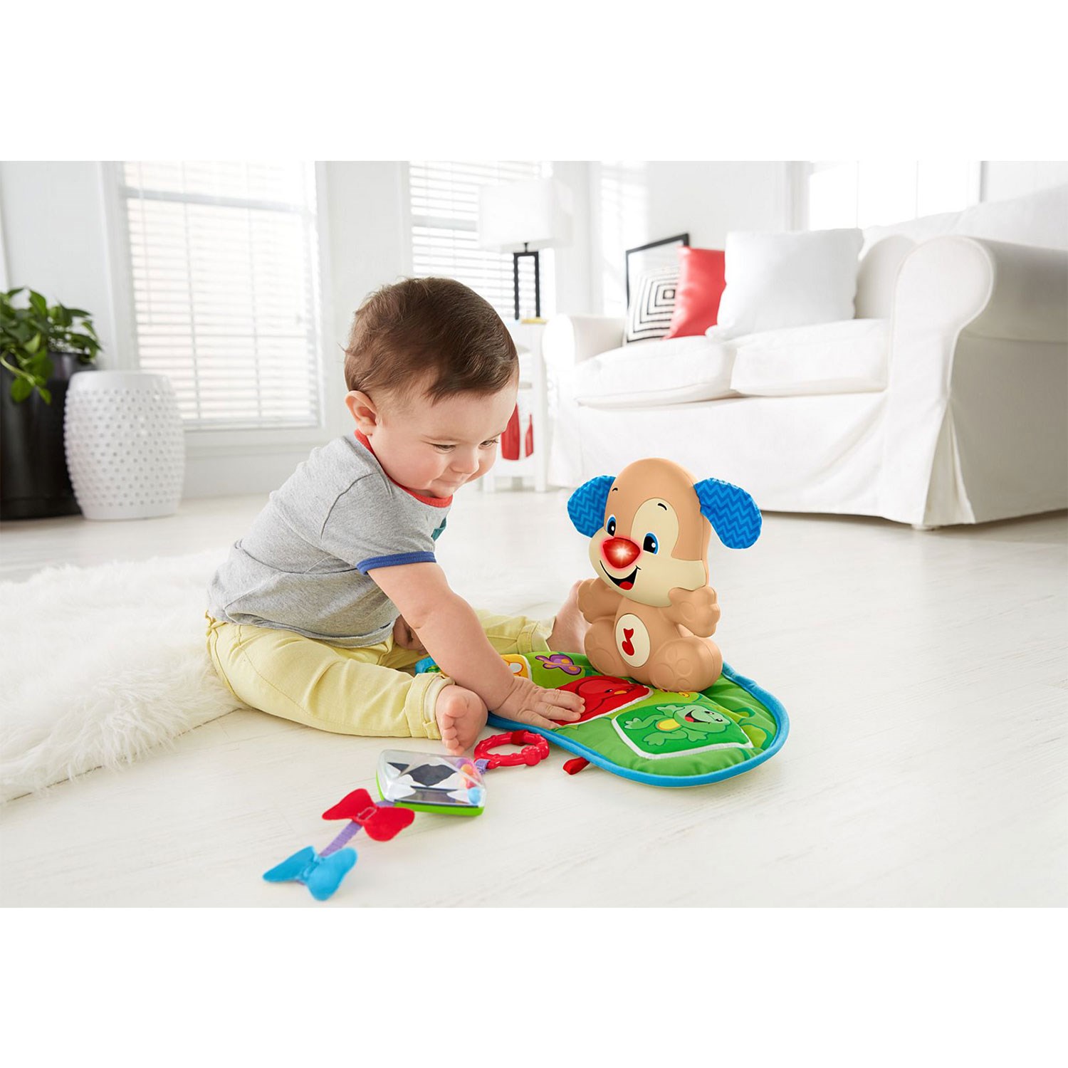 Fisher Price Köpekçik ve Arkadaşları Jimnastik Merkezi 