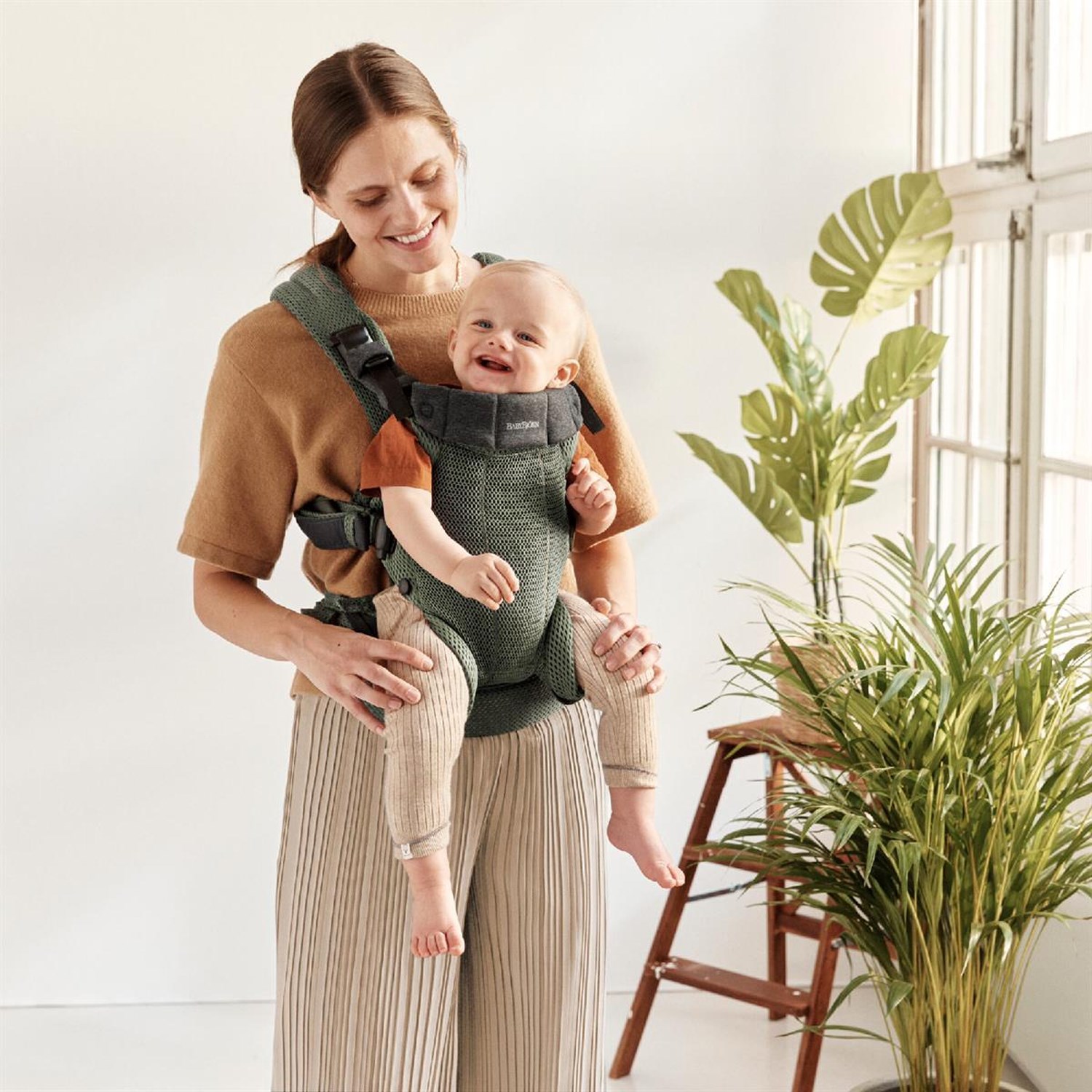 Babybjörn Kanguru Harmony 3D Mesh Dark Green