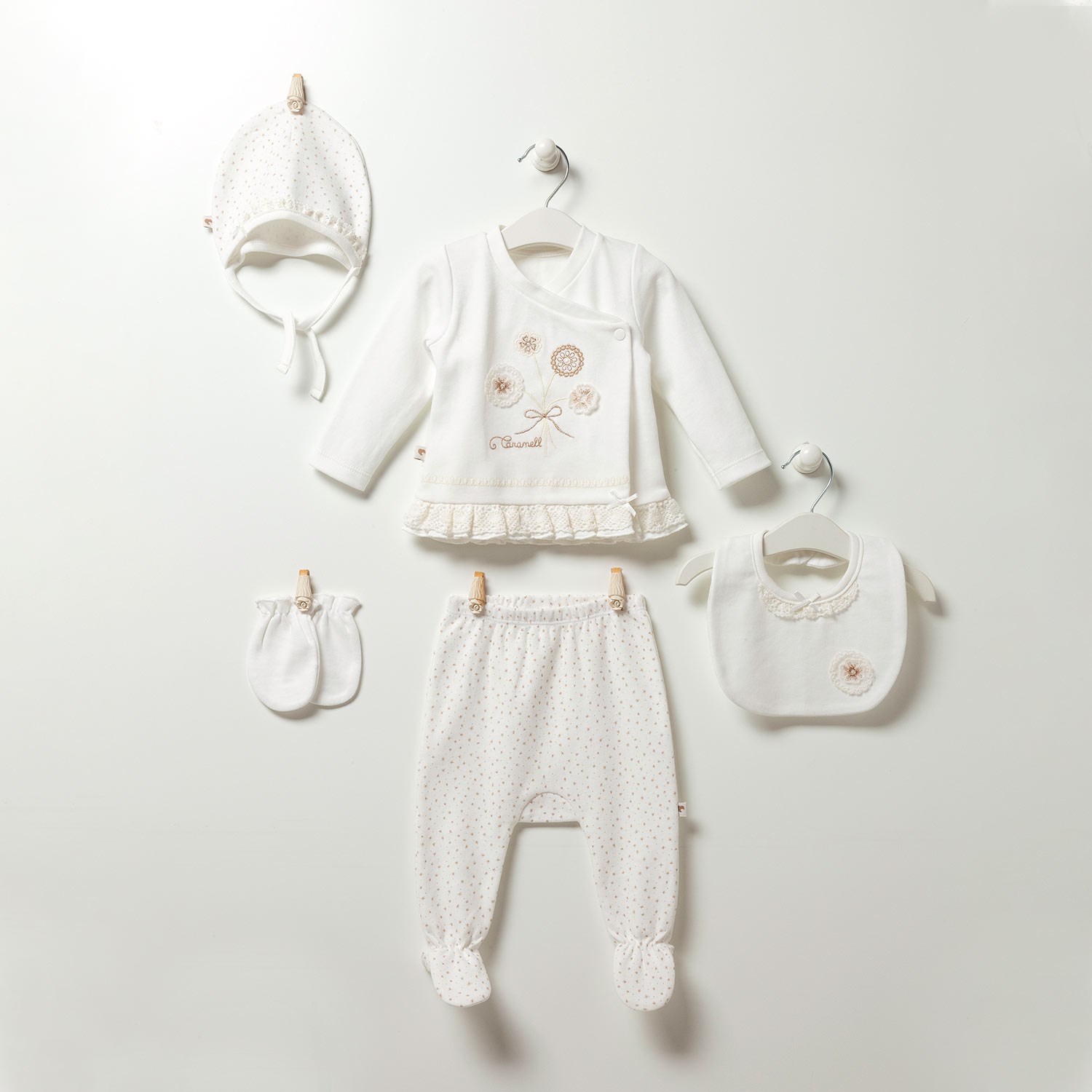 Caramell Baby Soft Girl 5'li Hastane Çıkışı Seti ZE5100 Ekru