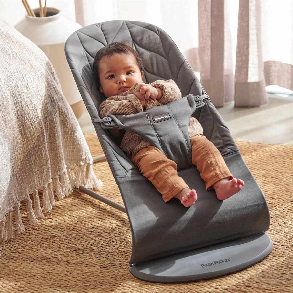 Babybjörn Bliss Ana Kucağı Petal Cotton Oyuncaklı Antrasit