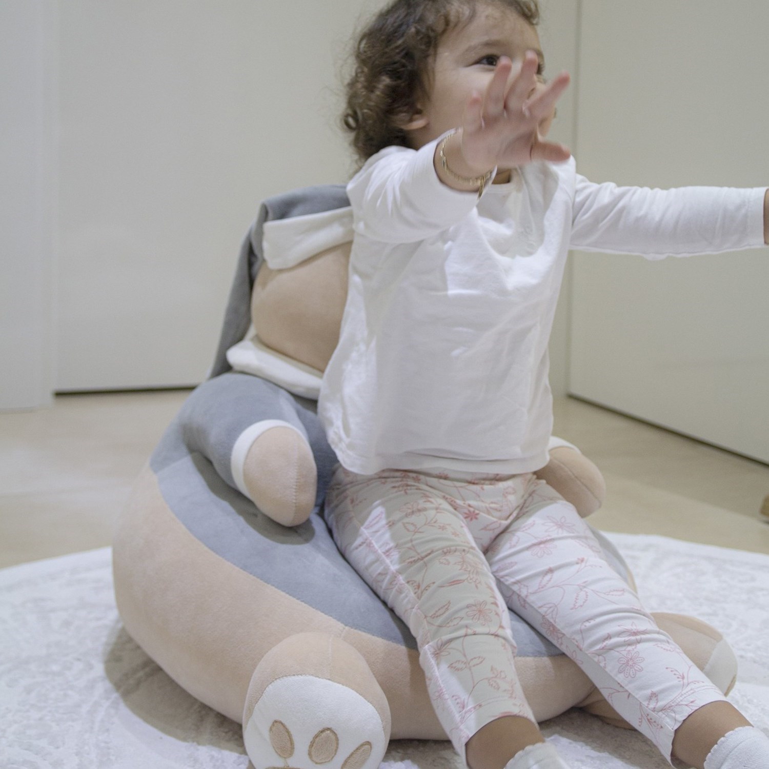 Babyjem Pofuduk Ayıcıklı Oturma Koltuğu 672 Gri