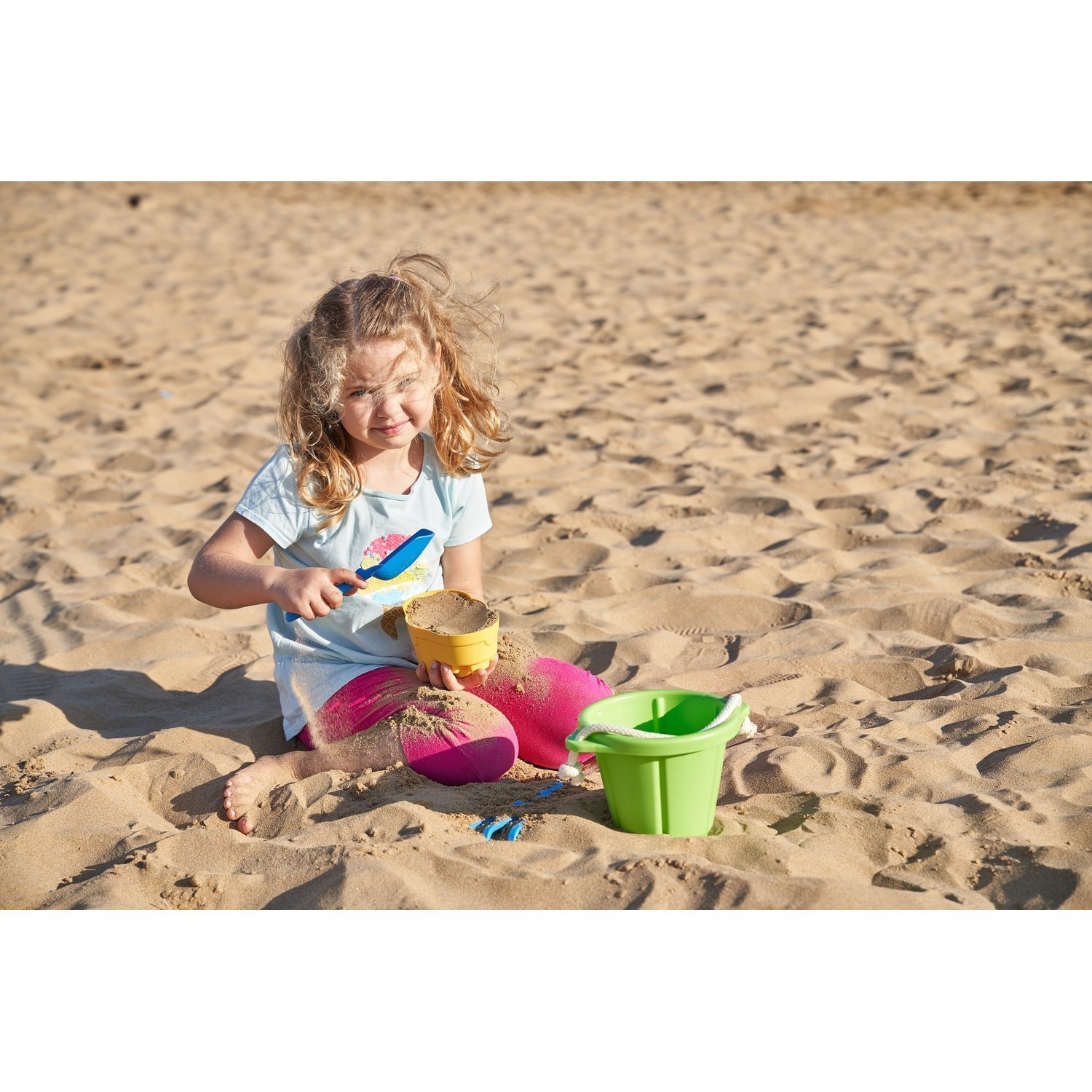 Let's Be Child Kum ve Plaj Oyun Seti 18+ Ay 30836 Kırmızı