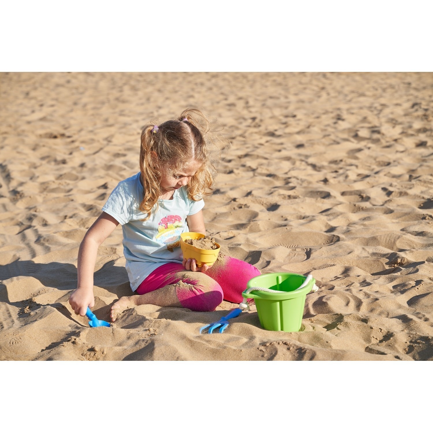 Let's Be Child Kum ve Plaj Oyun Seti 18+ Ay 30836 Kırmızı