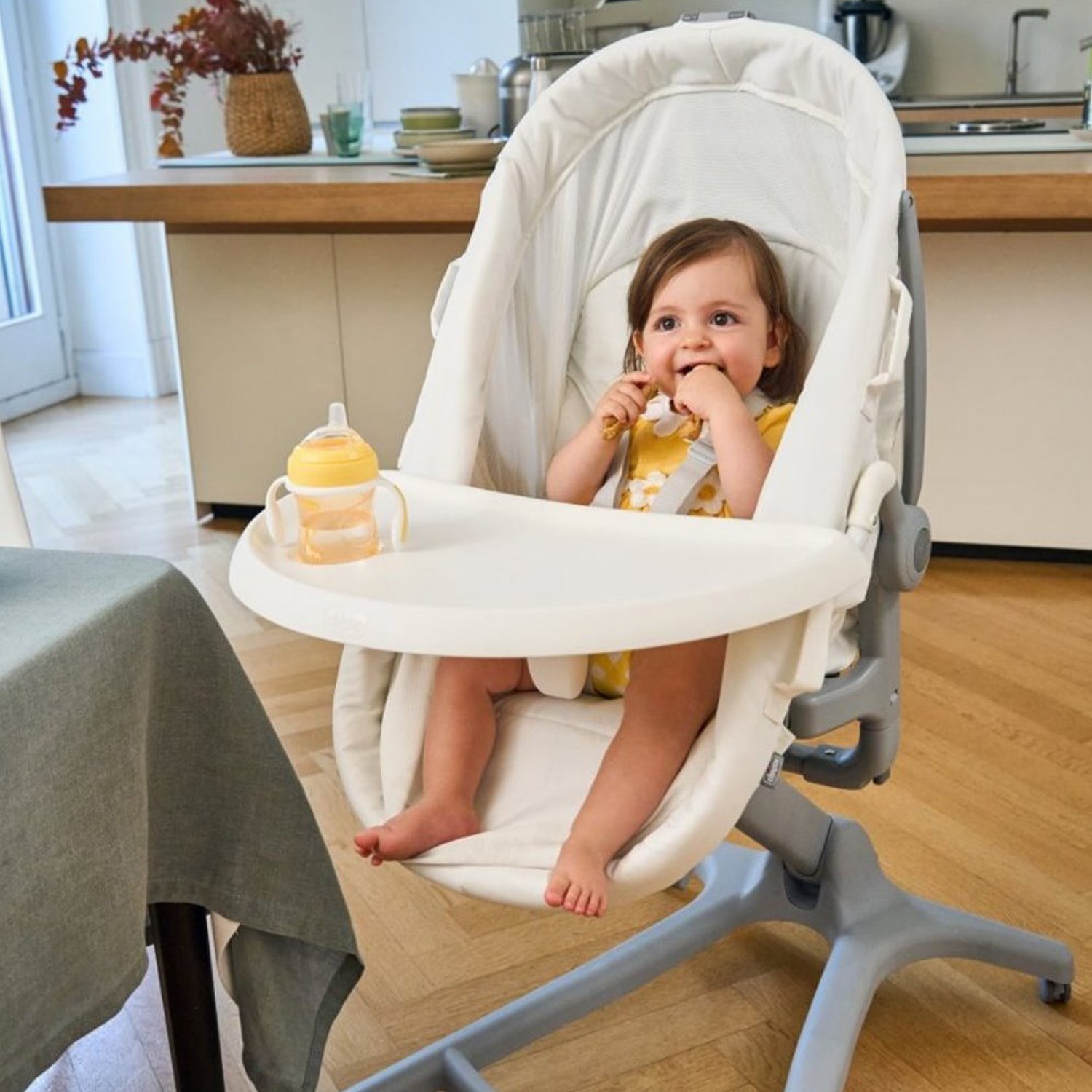 Chicco Baby Hug Pro 5 In 1 Ana Kucağı Beige Latte