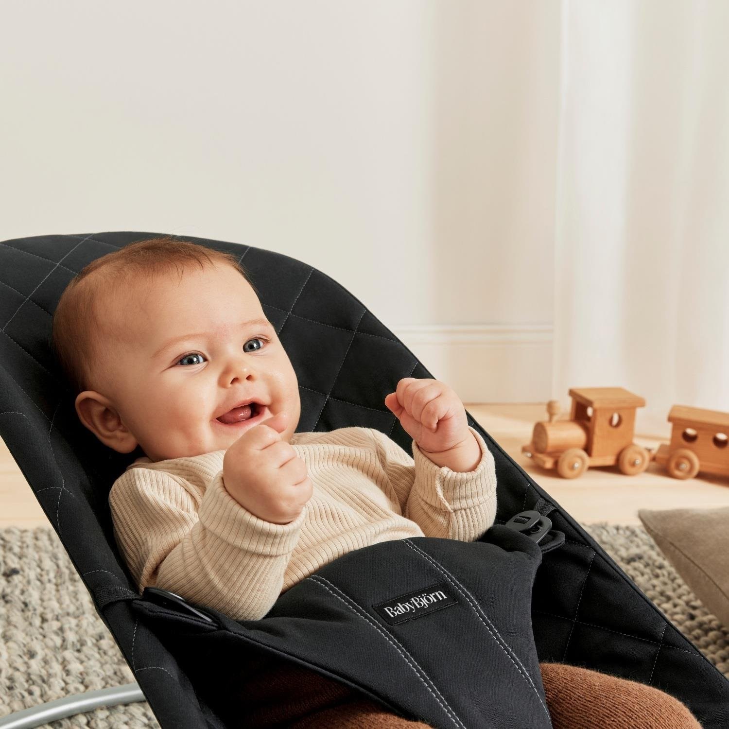 BabyBjörn Black   White Oyuncaklı Bliss Ana Kucağı Woven Black